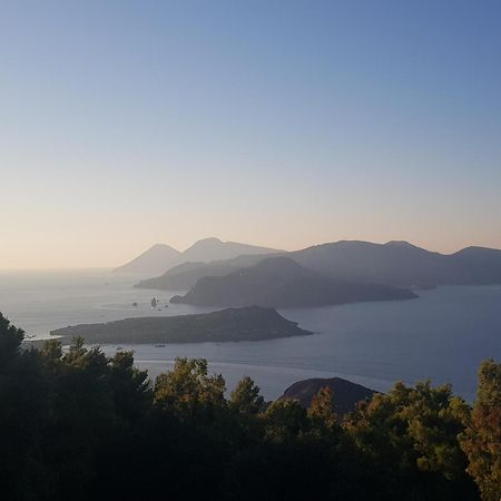 Almar Bnb Vulcano  Exterior photo